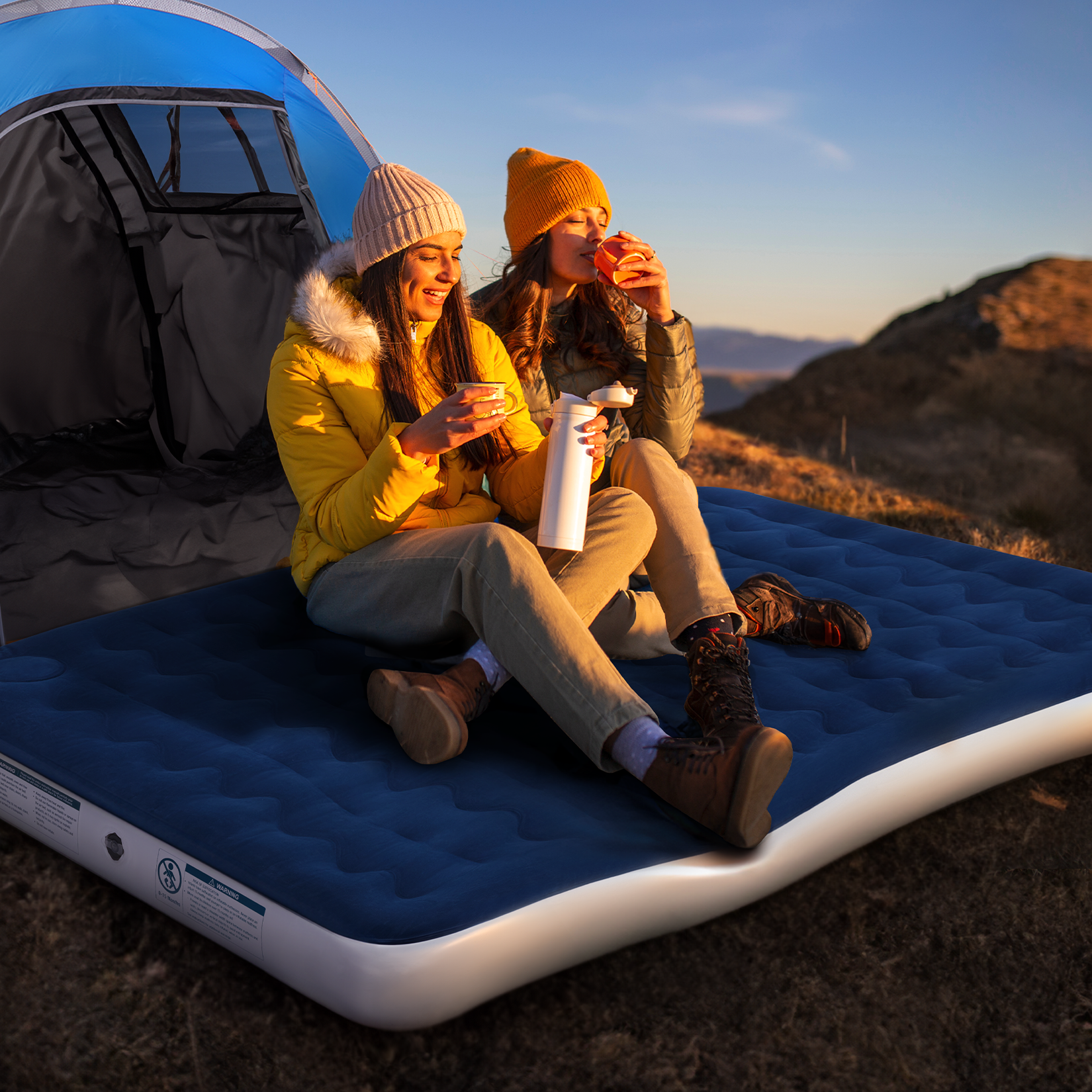 <tc>King-Size-Camping-Luftbett – Marineblau/Weiß</tc>
